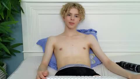 Kudi online show from November 7, 8:01 pm