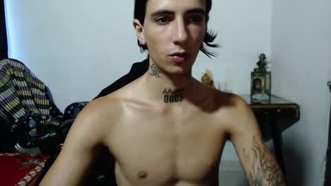 Snapshot of kyleer77 chatting on March 12, 11:12 pm kyleer77 online show from March 12, 11:12 pm