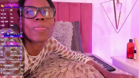 Leonardo  online show from December 9, 2:18 pm