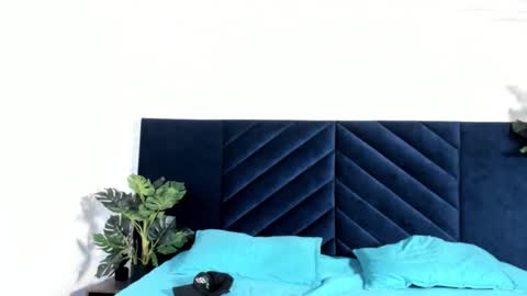 labrinthteasing online show from February 6, 12:57 pm