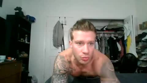 lacrioxcum18 online show from January 1, 5:22 pm