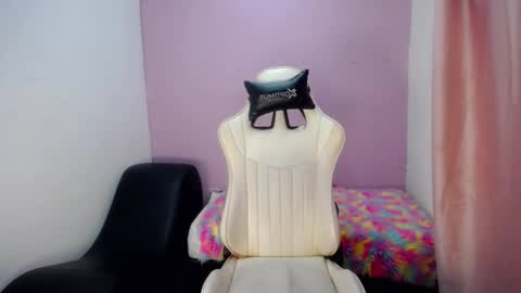 larry online show from March 10, 8:37 pm