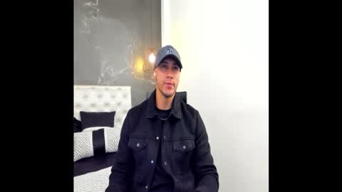 andrew online show from November 9, 1:04 pm