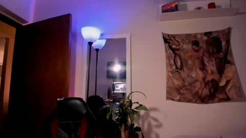 larry_stewart online show from August 3, 1:37 am