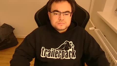 latexboy893 online show from February 22, 11:17 pm