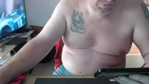 Andreas  Latexlover  online show from August 1, 11:53 am