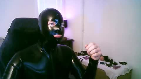 latexminheadroom online show from November 29, 9:17 pm
