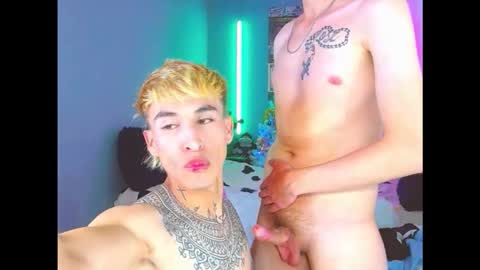 SANTI  AND JORDAN online show from November 27, 4:49 am