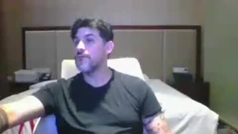 latinmaduro33 online show from July 9, 4:44 pm