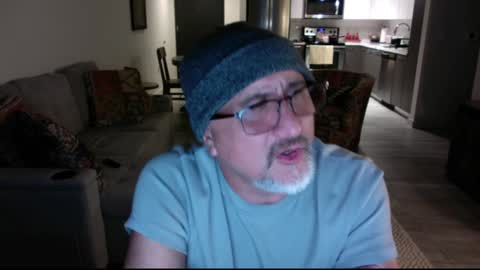 QS - INDEPENDENT MODEL online show from December 28, 3:26 am