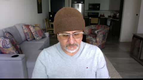 QS - INDEPENDENT MODEL online show from March 1, 6:21 pm