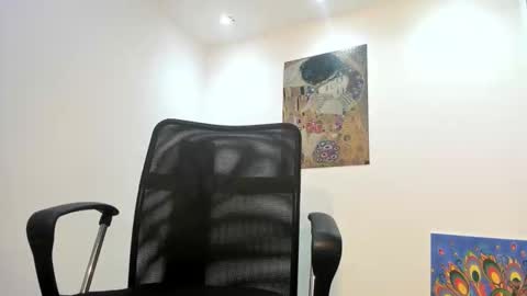 latinosediento online show from April 18, 2:40 pm