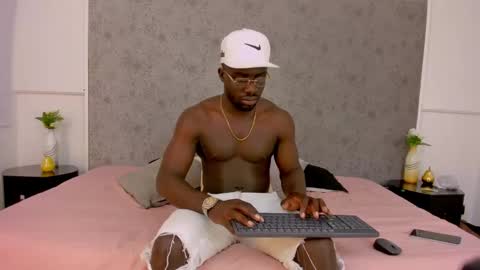 LEANDRO online show from March 3, 11:38 am