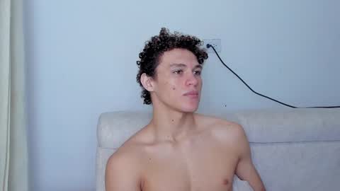 Laureent online show from February 15, 8:11 am