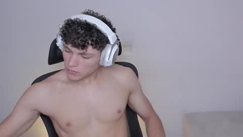 Laureent online show from October 10, 7:02 am