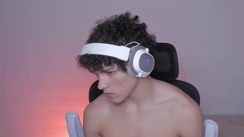 Laureent online show from October 8, 6:40 am