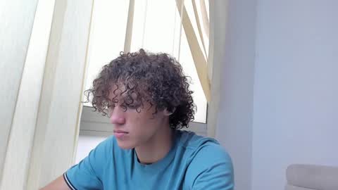 Laureent online show from December 21, 3:42 pm