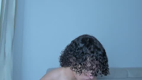 Laureent online show from February 8, 3:41 am