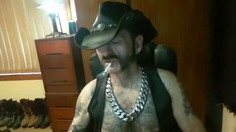 leathergreaser online show from March 1, 8:19 pm