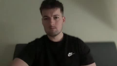 leedslad35 online show from December 10, 11:22 am