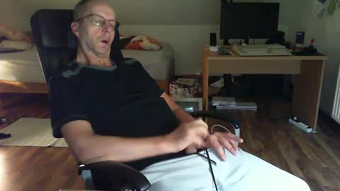 Dave online show from December 9, 10:48 pm