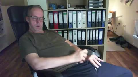 Dave online show from October 16, 9:34 pm