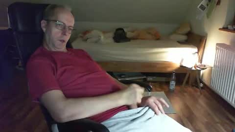 Dave online show from February 5, 11:28 pm