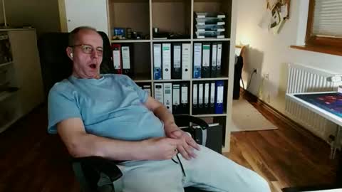 Dave online show from April 12, 9:27 pm