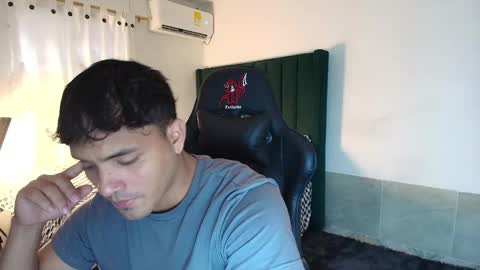  Lei  online show from October 27, 6:54 pm