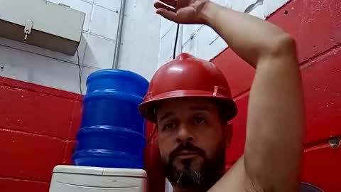 Snapshot of lelefiel chatting on January 25, 2:58 am Pequeno Urso online show from January 25, 2:58 am