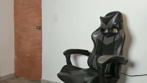 Leo Jones online show from January 18, 12:34 am