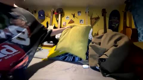 leo_rogers online show from September 18, 7:21 am