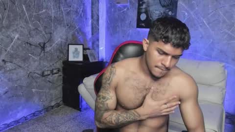 Leo independent model online show from November 1, 12:36 am