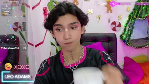 Leo online show from December 18, 1:45 pm