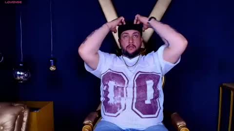 leoboss_ online show from July 4, 4:48 am