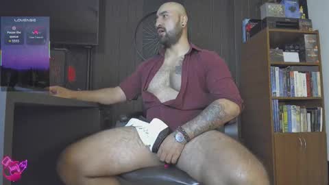 Leon online show from December 3, 12:38 am