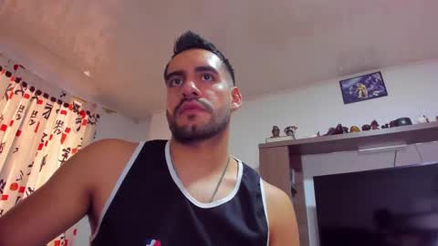 Leon Hart online show from December 17, 5:47 pm