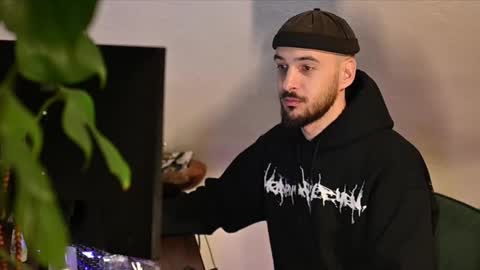 Leonardo online show from January 13, 5:50 pm