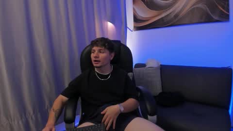 Leo  online show from February 20, 4:53 am