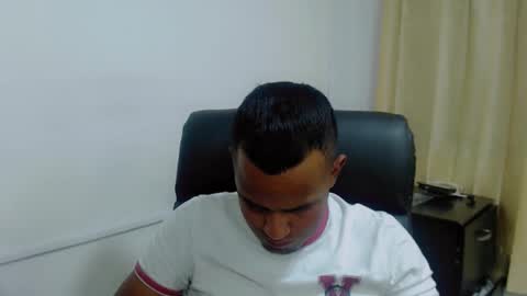 LEROY online show from April 9, 6:30 am