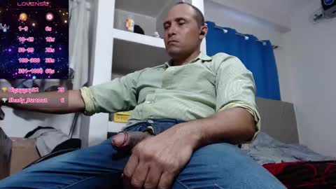 Snapshot of lewislamxxx chatting on February 27, 5:26 pm Lewis online show from February 27, 5:26 pm