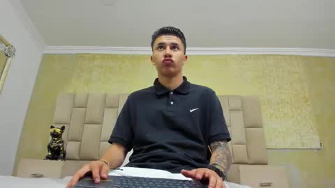 Liam Smith online show from November 16, 12:18 pm