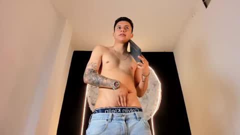 Liam Smith online show from October 24, 1:02 pm