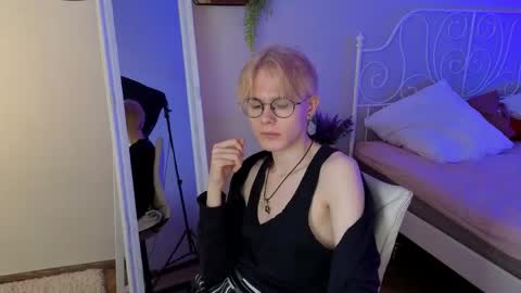 LIAM online show from April 11, 6:31 am