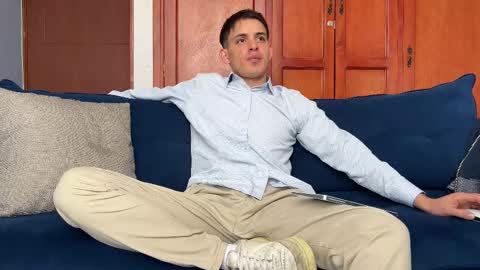 Liam online show from December 18, 4:58 pm