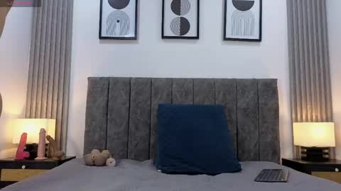 Liam forest  online show from May 8, 4:57 am