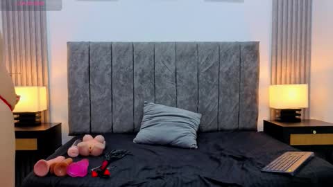 Liam forest  online show from September 26, 4:54 am