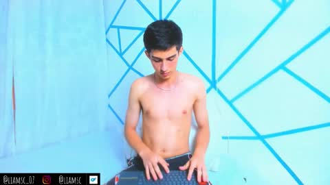 Liam scott77 online show from October 25, 1:18 am