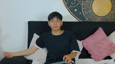 Liam online show from February 20, 8:21 pm