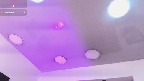 liam online show from December 5, 6:42 am